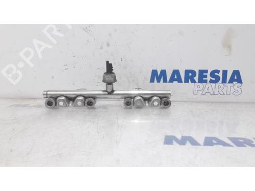Used Injection rail PEUGEOT 207 CC (WD_) 1.6 16V Turbo (150 hp) 31526288