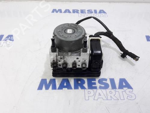 Used ABS pump PEUGEOT 208 I (CA_, CC_) 1.0 VTi (68 hp) 31424149