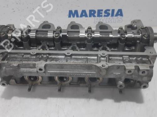 Used Cylinder head RENAULT CLIO IV Grandtour (KH_) 1.5 dCi 90 (KHN3, KHN4) (90 hp) 31473896