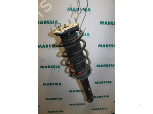 Used Left front shock absorber PEUGEOT 407 SW (6E_, 6D_) 2.0 HDi 135 (136 hp) 31516421