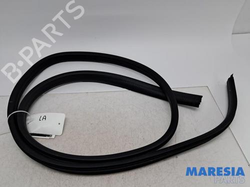 Used Rubber door seal Rubber door seal 38569836 38569836