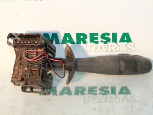 Steering column stalk RENAULT LAGUNA II Grandtour (KG0/1_) 1.9 dCi (KG0G) | BP31427092I23