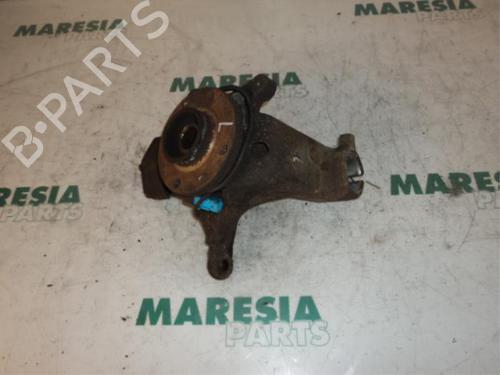 Used Left front steering knuckle CITROËN C5 I Break (DE_) 2.0 HDi (DERHZB, DERHZE) (109 hp) 31449457