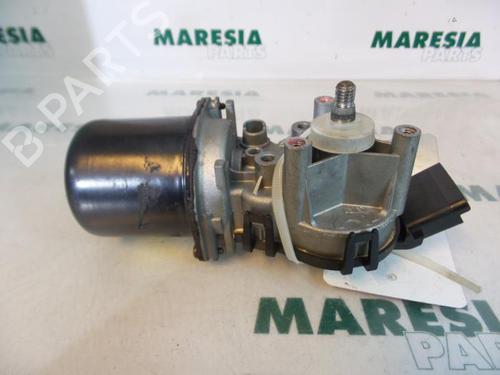 Used Front wiper motor RENAULT KANGOO Express (FC0/1_) 1.5 dCi (FC1R) (57 hp) 31401129