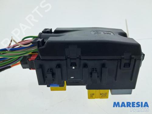 Used Fuse box Fuse box CITROËN C4 Grand Picasso II (DA_, DE_) 1.2 THP 130 (130 hp) 34197878 34197878