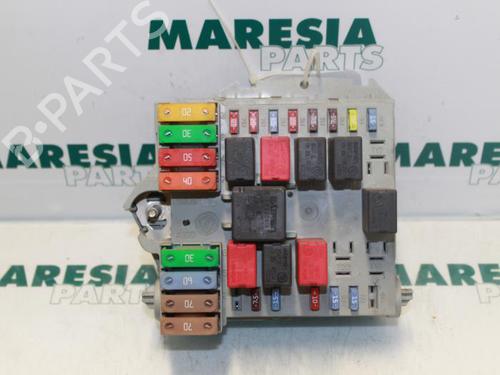 Used Fuse box LANCIA YPSILON (843_) 1.2 (843.AXB1A) (80 hp) 31532266