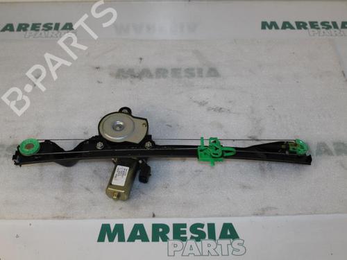 Used Front right window mechanism FIAT PUNTO (188_) 1.2 60 (188.030, .050, .130, .150, .230, .250) (60 hp) 31503744
