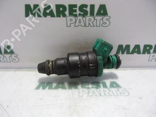 Used Injector LANCIA DELTA II (836_) 1.8 i.e. (836AE) (103 hp) 31526410