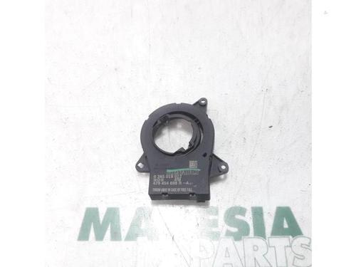 electronic-sensor-renault-trafic-iii-van-fg_-2014-31536905 main image