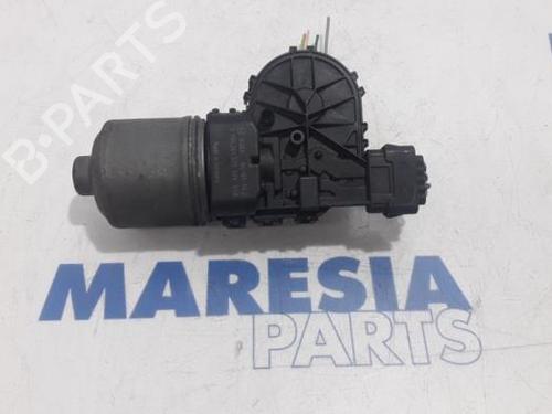 Used Front wiper motor PEUGEOT 206 CC (2D) 1.6 16V (2DNFUF, 2DNFUR) (109 hp) 31524680