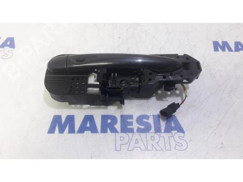 Used Rear right exterior door handle Rear right exterior door handle RENAULT MEGANE III Grandtour (KZ0/1) 1.5 dCi (KZ09, KZ0D, KZ1G, KZ29, KZ14, KZ1W, KZ10, KZ1F,... (110 hp) 31492112 31492112