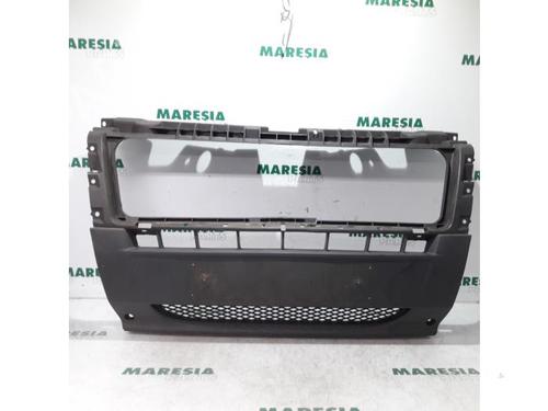 Used Front bumper CITROËN JUMPER II Van 2.2 HDi 120 (120 hp) 31443659