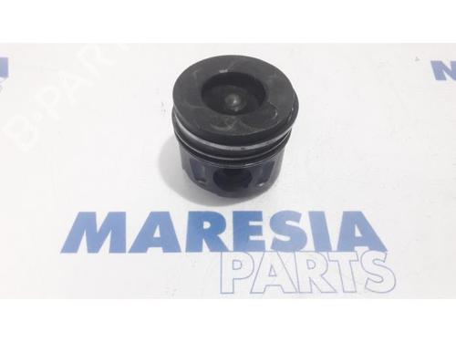 other-fiat-scudo-bus-270_-272_-2007-2008-2009-2010-2011-2012-2013-2014-2015-2016-31422601 main image