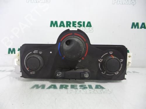 Used Climate control RENAULT MEGANE II Estate (KM0/1_) 1.5 dCi (KM0F, KM0T, KM2B) (82 hp) 31402494