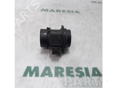 Used Mass air flow sensor PEUGEOT BIPPER (AA_) 1.4 HDi (68 hp) 31525362