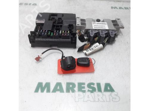 Used Engine control unit (ECU) PEUGEOT 307 CC (3B) 2.0 16V (177 hp) 31509692