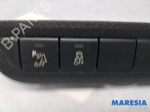 Switch PEUGEOT 208 I (CA_, CC_) 1.2 VTI 82 | BP31456861I30