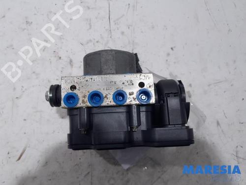 ABS pump RENAULT CAPTUR I (J5_, H5_) 0.9 TCe 90 | BP31414165M43 - Image 2