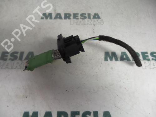 Used Electronic sensor FIAT 500 (312_) 1.2 (312AXA1A) (69 hp) 31518794