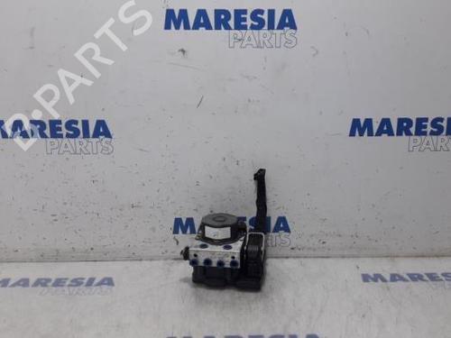Used ABS pump PEUGEOT 308 SW II (LC_, LJ_, LR_, LX_, L4_) 1.6 BlueHDi 120 (120 hp) 31474566