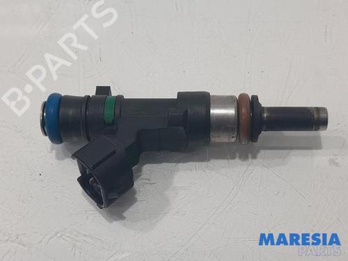 Used Injector RENAULT CLIO IV (BH_) 0.9 TCe 90 (BHNF, BHMA, BHMH, BHJK, BHJR) (90 hp) 31501334
