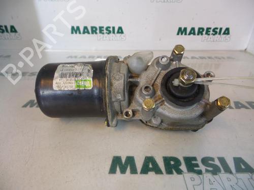 Used Front wiper motor RENAULT GRAND SCÉNIC II (JM0/1_) 1.9 dCi (JM0G, JM12, JM1G, JM2C) (120 hp) 31472895