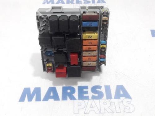 Used Fuse box LANCIA DELTA III (844_) 1.6 D Multijet (844.AXC11, 844.AXC1A) (120 hp) 31425670