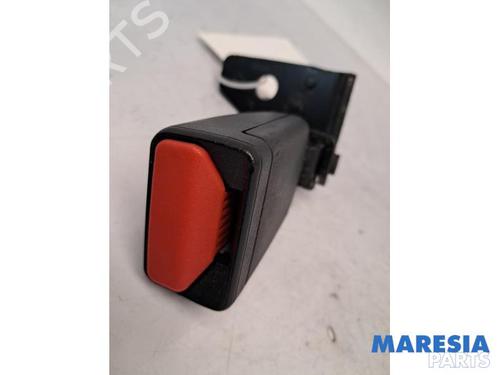 Used Seat buckle PEUGEOT 2008 I (CU_) 1.2 VTi (82 hp) 31404593