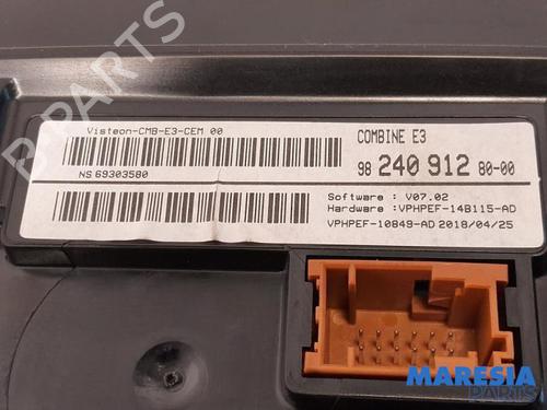 Instrument cluster CITROËN C4 CACTUS 1.2 THP 110 | BP31512258C47