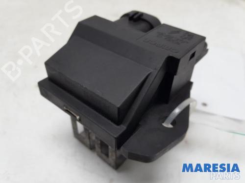 Used Electronic sensor CITROËN C4 CACTUS 1.2 VTi 82 (82 hp) 31401202