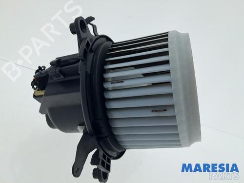 Used Heater blower motor PEUGEOT 3008 II SUV (MC_, MR_, MJ_, M4_) Hybrid (224 hp) 32484766