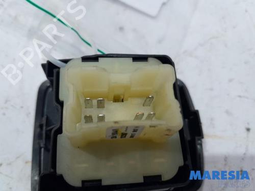 Switch OPEL VIVARO B Van (X82) 1.6 CDTI (05) | BP31386582I30