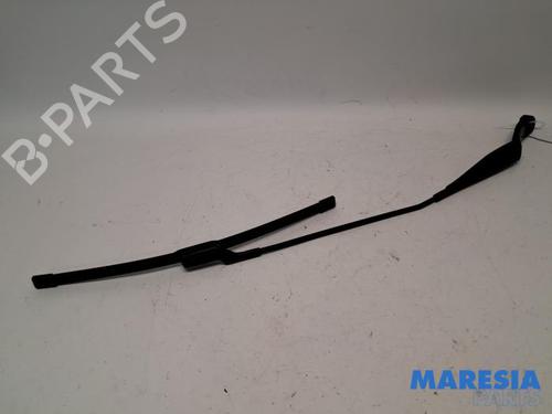front-windshield-wiper-arm-peugeot-308-sw-ii-lc_-lj_-lr_-lx_-l4_-2014-2015-2016-2017-2018-2019-2020-2021-31465181 main image