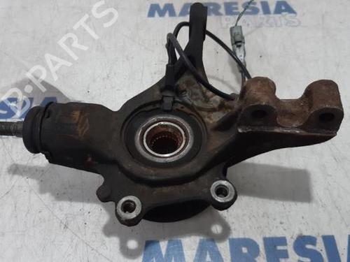 Used Left front steering knuckle PEUGEOT 307 CC (3B) 2.0 16V (177 hp) 31484113
