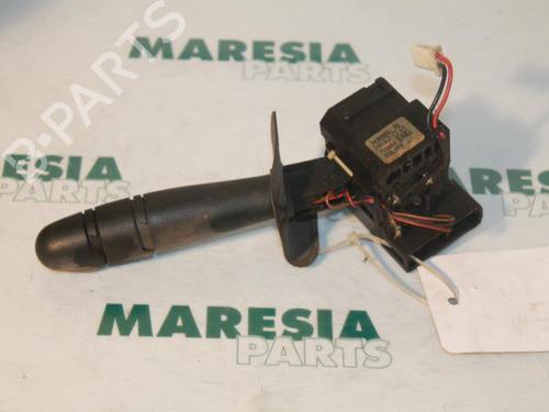 steering-column-stalk-renault-megane-i-coach-da01_-1996-1997-1998-1999-2000-2001-2002-2003-31407978 main image