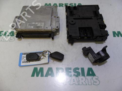 Used Engine control unit (ECU) PEUGEOT 406 Break (8E/F) 2.0 HDI 110 (109 hp) 31493064