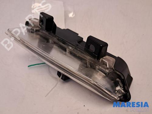 Right daytime light RENAULT CLIO IV (BH_) 0.9 TCe 90 (BHNF, BHMA, BHMH, BHJK, BHJR) | BP31453532C103