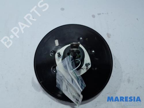 Used Servo brake RENAULT TRAFIC III Van (FG_) 1.6 dCi 90 (FGME) (90 hp) 31458189