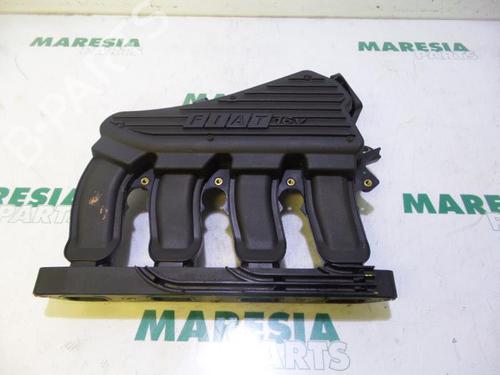 Used Injection rail FIAT DOBLO MPV (119_, 223_) 1.6 16V (223AXD1A) (103 hp) 31504095