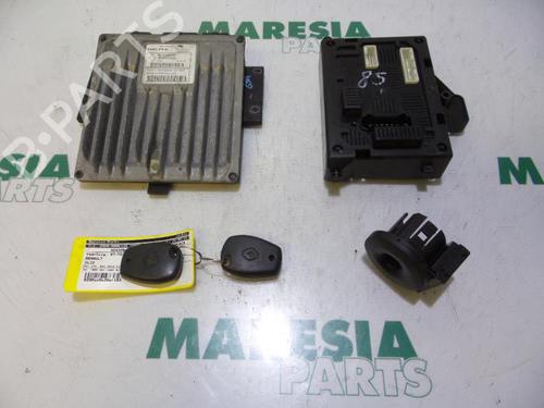 Used Engine control unit (ECU) RENAULT CLIO III (BR0/1, CR0/1) 1.5 dCi (C/BR0G, C/BR1G) (68 hp) 31496730