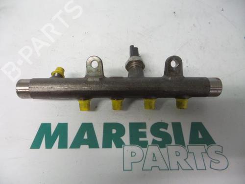 Used Injection rail RENAULT MEGANE III Grandtour (KZ0/1) 1.5 dCi (KZ09, KZ0D, KZ1G, KZ29, KZ14, KZ1W, KZ10, KZ1F,... (110 hp) 31498899