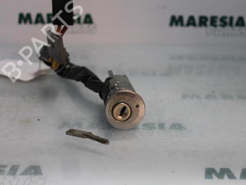 Used Ignition barrel RENAULT TWINGO I (C06_) 1.2 (C066, C068) (58 hp) 31477815