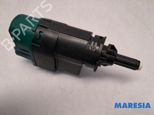 commutateur-renault-zoe-hatchback-van-bfm_-2019-31479225 main image