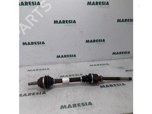 Used Right front driveshaft Right front driveshaft PEUGEOT 207 (WA_, WC_) 1.6 HDi (90 hp) 31408699 31408699