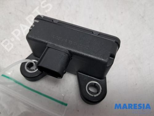 Used Electronic sensor Electronic sensor RENAULT MEGANE III Grandtour (KZ0/1) 1.5 dCi (KZ09, KZ0D, KZ1G, KZ29, KZ14, KZ1W, KZ10, KZ1F,... (110 hp) 39896613 39896613