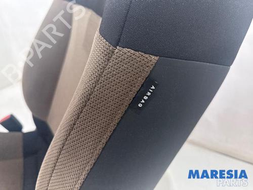 Left front seat CITROËN C4 CACTUS 1.2 VTi 82 | BP38090703C15 - Image 4