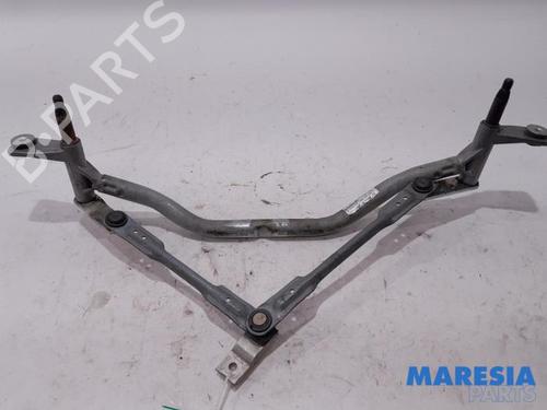 Used Front wipers mechanism RENAULT TRAFIC III Van (FG_) 1.6 dCi 95 (FGMJ, FGMR) (95 hp) 31520066
