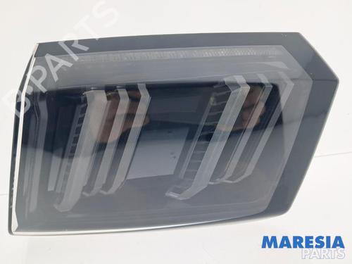 Used Right taillight Right taillight PEUGEOT 3008 II SUV (MC_, MR_, MJ_, M4_) Hybrid (224 hp) 33957801 33957801