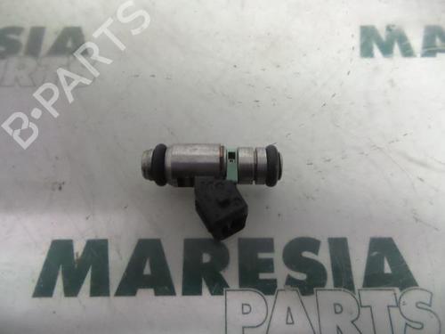 injector-fiat-punto-188_-1999-2000-2001-2002-2003-2004-2005-2006-2007-2008-2009-2010-2011-2012-31384599 main image