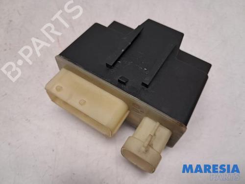 Used Electronic sensor PEUGEOT 308 SW II (LC_, LJ_, LR_, LX_, L4_) 1.6 BlueHDi 120 (120 hp) 31500736